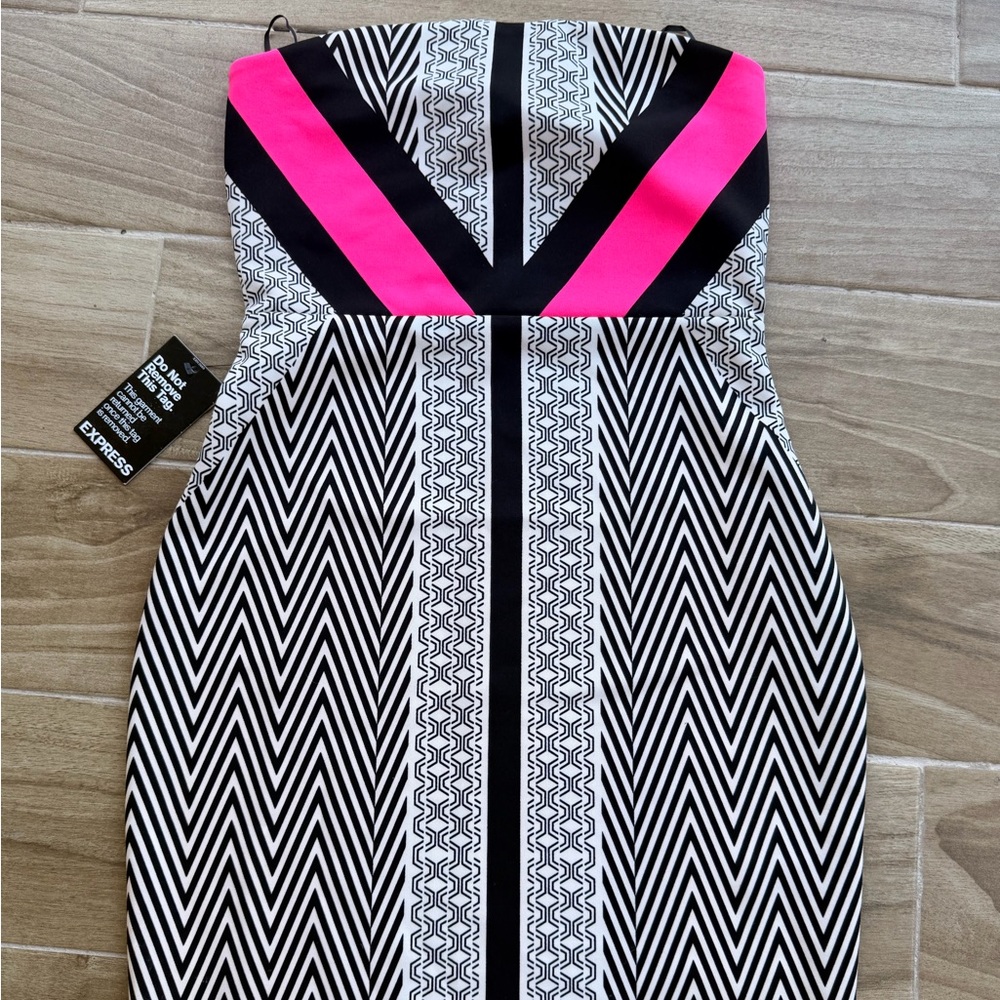 Express Strapless Dress with Black, White, and Pink Zigzag Design